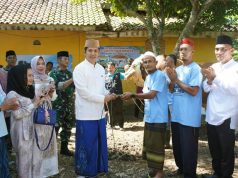 Bupati Egi Serahkan Sapi Kurban Raksasa 1,051 Ton dari Presiden Prabowo untuk Warga Jati Agung