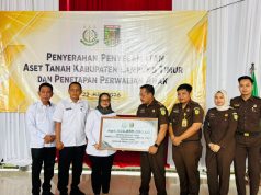 KEJARI SERAHKAN ASET DAERAH, DI TERIMA LANGSUNG BUPATI LAMPUNG TIMUR