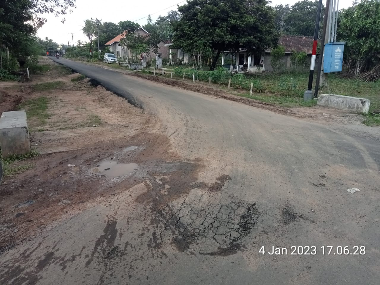 Poto : Kondisi Bangunan Lataston 